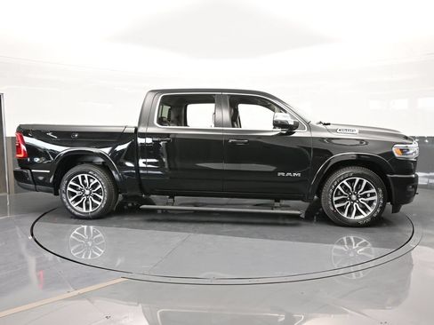 Used 2025 RAM 1500 Limited AWD/4WD image 3