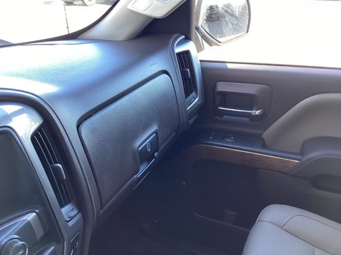 Used 2017 Chevrolet Silverado 1500 LTZ image 35