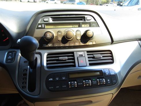 Used 2005 Honda Odyssey EX-L image 24