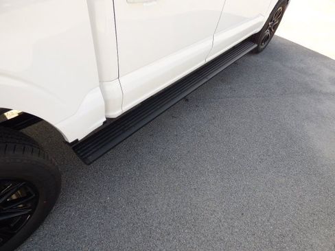 New 2025 Ford F150 Platinum w/ FX4 Off-Road Package image 16