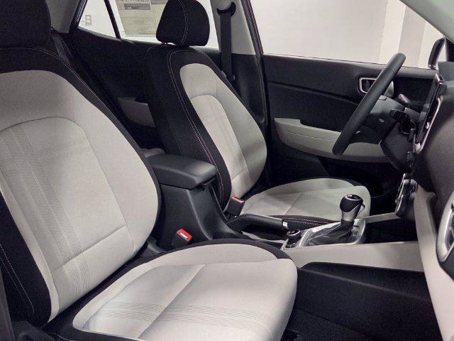 New 2026 Hyundai Venue SEL FWD image 15