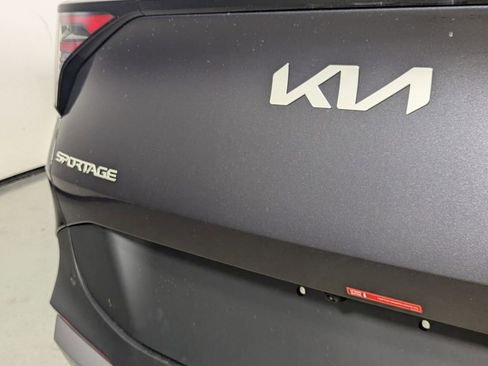 New 2026 Kia Sportage LX FWD image 8