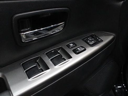 Used 2024 Mitsubishi Outlander Sport SE image 13