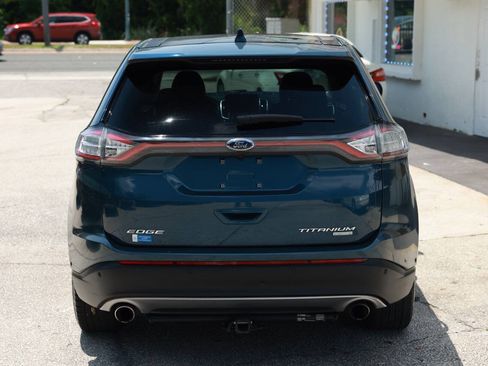 Used 2016 Ford Edge Titanium w/ Equipment Group 302A FWD image 5