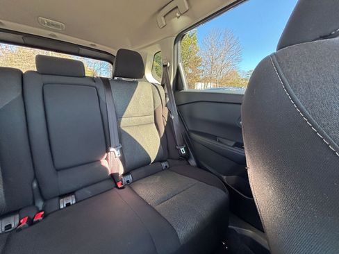 Used 2025 Nissan Rogue SV image 39