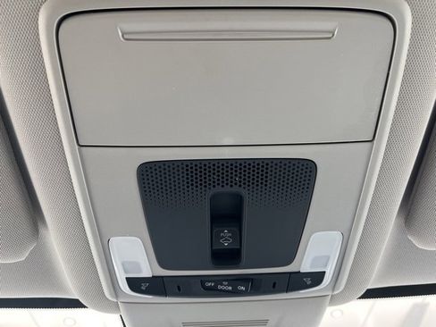 Used 2024 Honda CR-V EX image 19