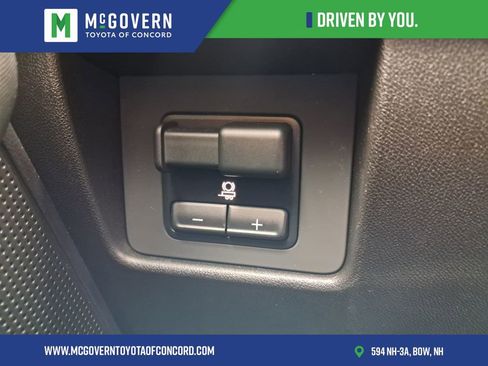 Used 2023 Chevrolet Colorado Z71 w/ Z71 Convenience Package 2 image 31