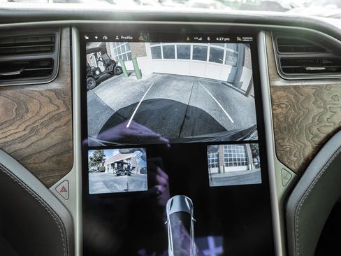 Used 2021 Tesla Model S Long Range Plus AWD/4WD image 9
