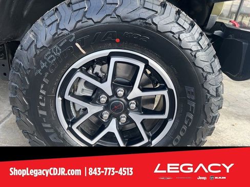 New 2025 Jeep Wrangler Rubicon image 6