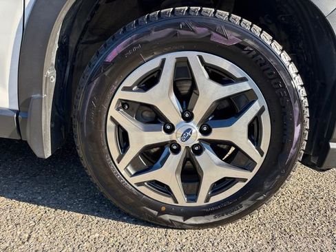 Certified 2024 Subaru Forester Premium AWD/4WD image 25