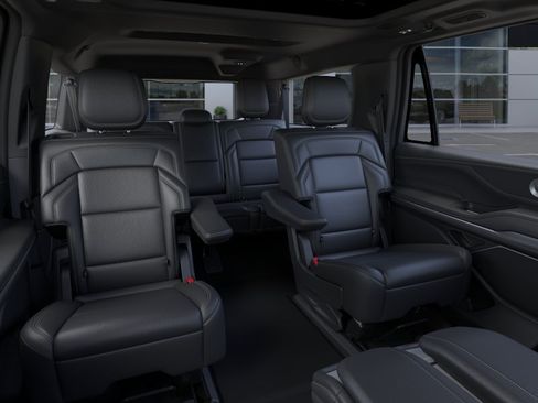 New 2026 Lincoln Navigator L Reserve AWD/4WD image 24