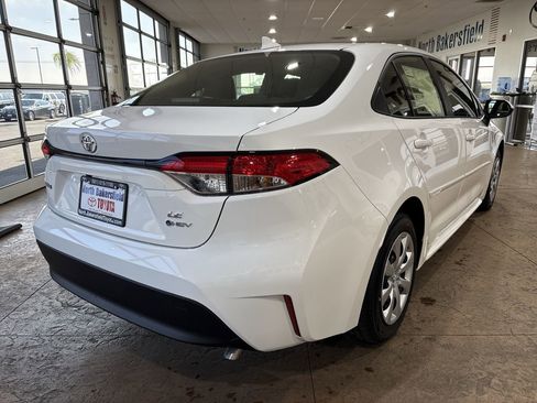 New 2026 Toyota Corolla LE image 2