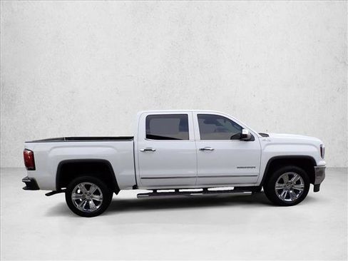 Used 2018 GMC Sierra 1500 SLT image 4