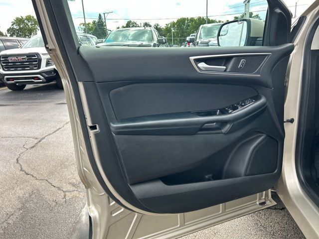 Used 2017 Ford Edge SEL AWD/4WD image 25