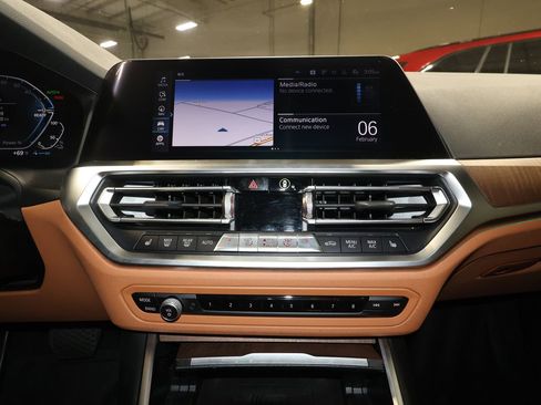 Used 2021 BMW 330e xDrive w/ Executive Package image 10