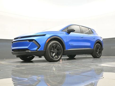 New 2026 Chevrolet Equinox EV LT w/ Midnight Package image 51