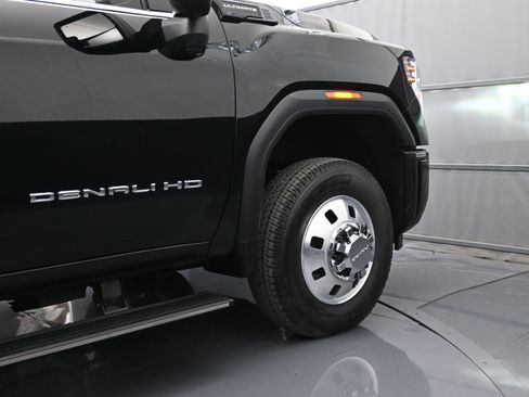 Used 2024 GMC Sierra 3500 Denali Ultimate AWD/4WD image 47