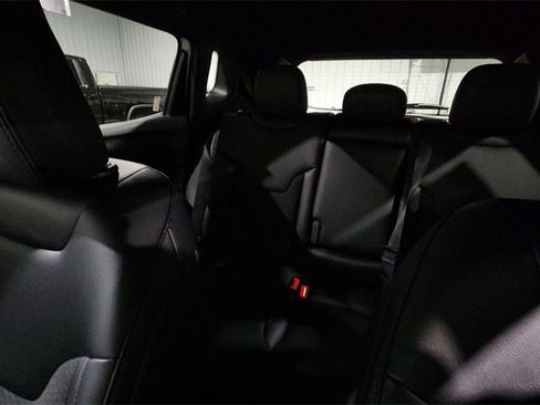 New 2026 Jeep Compass Latitude image 12