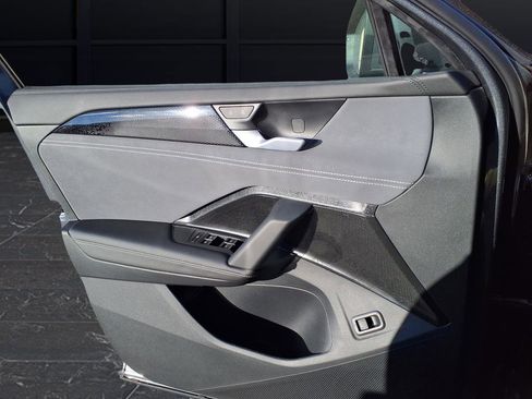 New 2026 Volkswagen Tiguan SE image 27