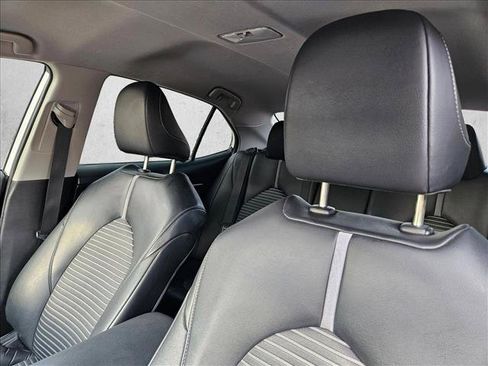 Used 2023 Toyota Camry SE FWD image 15