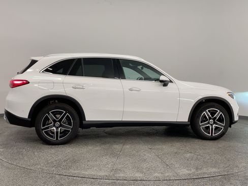 Used 2026 Mercedes-Benz GLC 300 4MATIC image 7