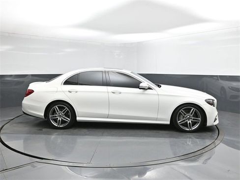 Used 2020 Mercedes-Benz E 350 Sedan image 26