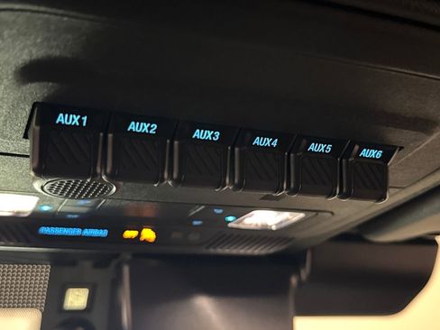 New 2025 Ford Bronco Badlands image 33