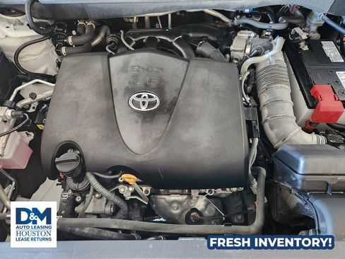 Used 2022 Toyota Highlander XLE image 46