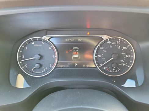 Used 2023 Nissan Rogue SV image 25