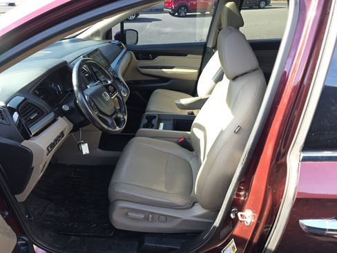 Used 2018 Honda Odyssey Elite image 7