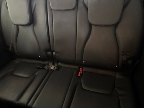 Certified 2025 Kia Carnival FWD image 27