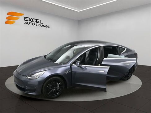 Used 2019 Tesla Model 3 Long Range image 44