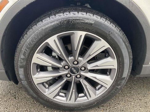 Certified 2022 Lincoln Corsair Reserve w/ Elements Package image 14