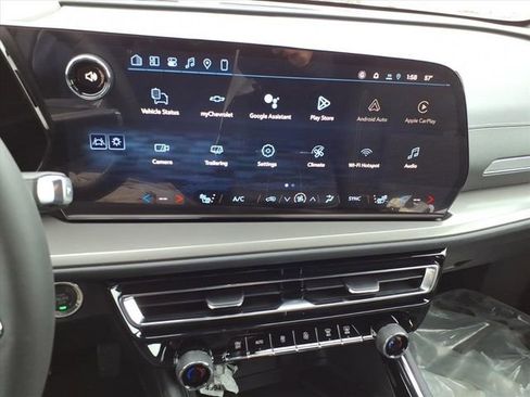 New 2026 Chevrolet Traverse LT image 10