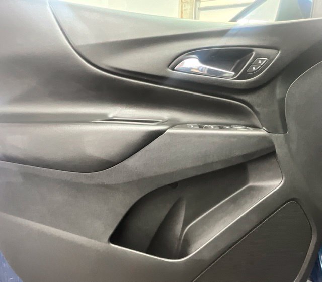Used 2021 Chevrolet Equinox LT AWD/4WD image 9