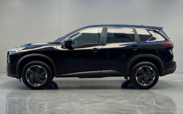 Used 2025 Nissan Rogue SV FWD image 3