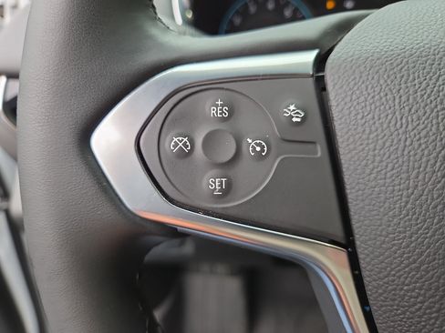 Used 2023 Chevrolet Traverse LT w/ Rear Camera Mirror Package AWD/4WD image 31