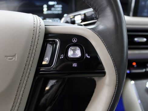 Used 2020 Lincoln Aviator Reserve w/ Equipment Group 201A image 43