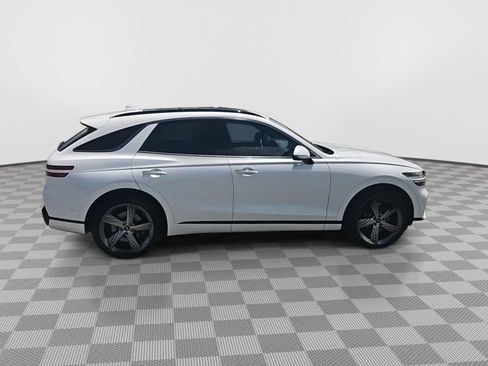 Used 2023 Genesis GV70 2.5T w/ Sport Prestige Package AWD/4WD image 9