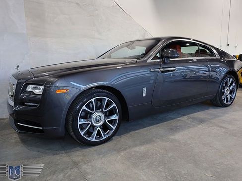 Used 2019 Rolls-Royce Wraith image 4