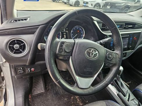 Used 2019 Toyota Corolla SE image 8