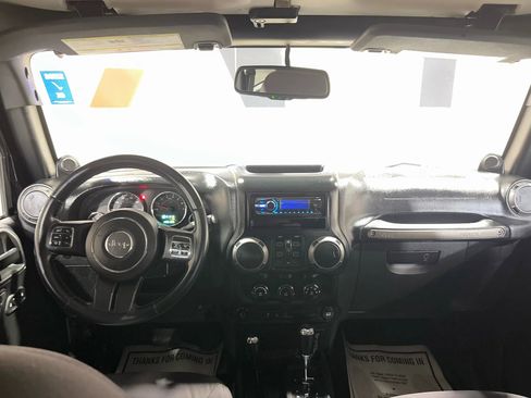 Used 2013 Jeep Wrangler Unlimited Sport AWD/4WD image 10