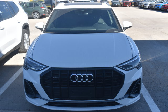 Used 2025 Audi Q3 2.0T Premium AWD/4WD image 2