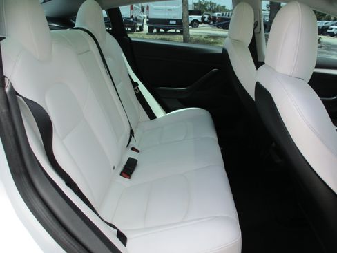 Used 2022 Tesla Model 3 Performance AWD/4WD image 14