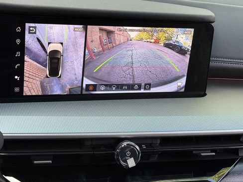 New 2026 Nissan Murano Platinum w/ Cargo Package AWD/4WD image 9