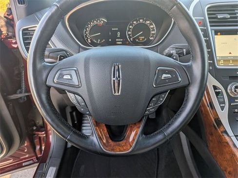 Used 2017 Lincoln MKX Select w/ Select Plus Package image 19