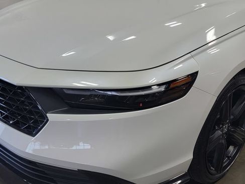 Used 2023 Honda Accord Sport image 8