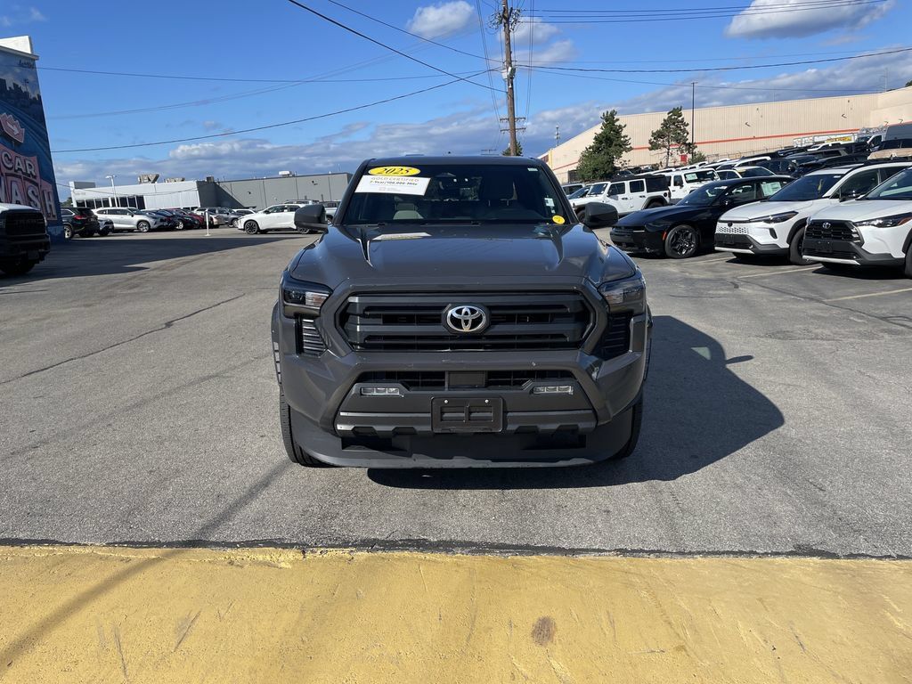 Certified 2025 Toyota Tacoma SR5 AWD/4WD image 5