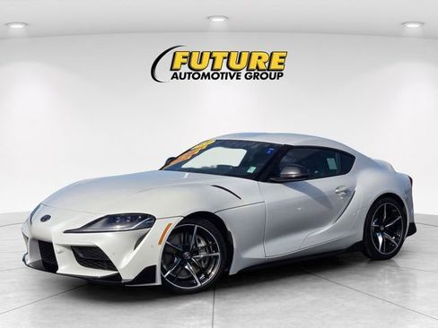 Used 2020 Toyota Supra w/ Driver Assist Package RWD image 10