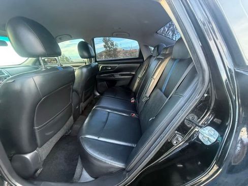 Used 2018 Nissan Altima 2.5 SR w/ SR Midnight Edition image 12